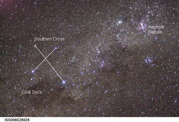 Becrux (Beta Crucis): Bright Star in the Southern Cross